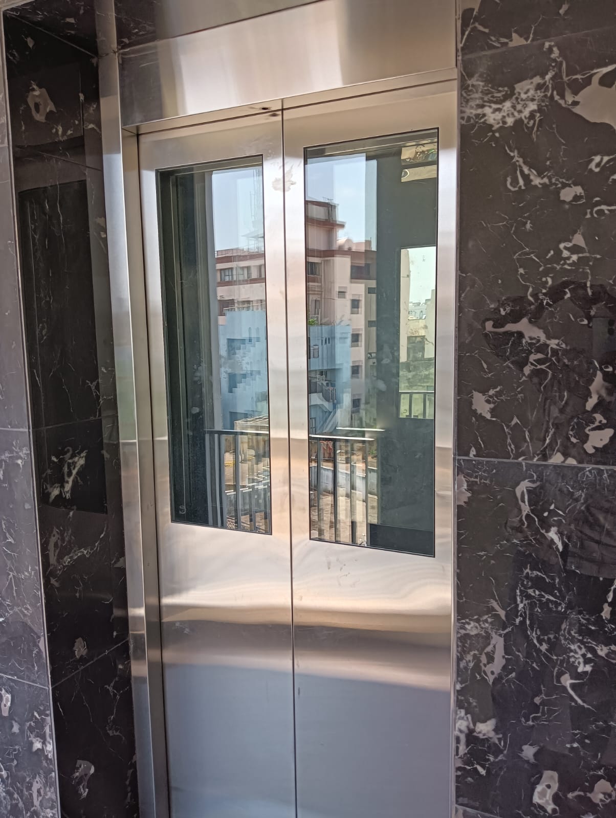 Hospital Lift Telescopic Automatic Landing Doors